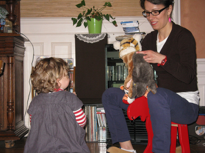 Livia et mon cheval à bascule